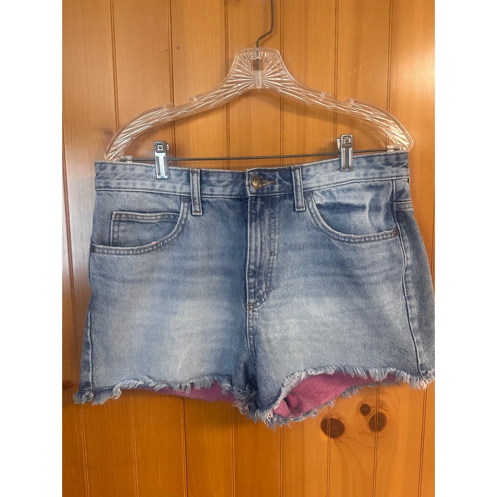 Y2K‎ Style Lee Light Wash Denim Cut Off Shorts Pink Lining Raw Hem Blue 10 flaw